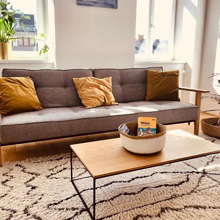 Helle 4 Zimmer Familien-Wohnung Mit Balkon! Schloss Schonbrunn In Gehdistanz فيينا المظهر الخارجي الصورة