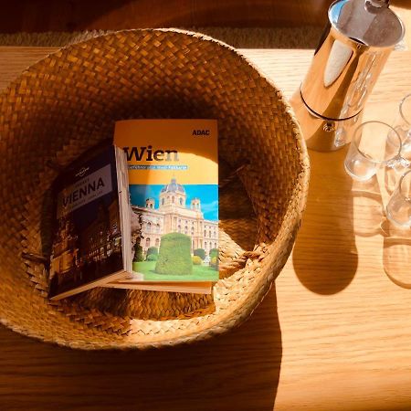Helle 4 Zimmer Familien-Wohnung Mit Balkon! Schloss Schonbrunn In Gehdistanz فيينا المظهر الخارجي الصورة