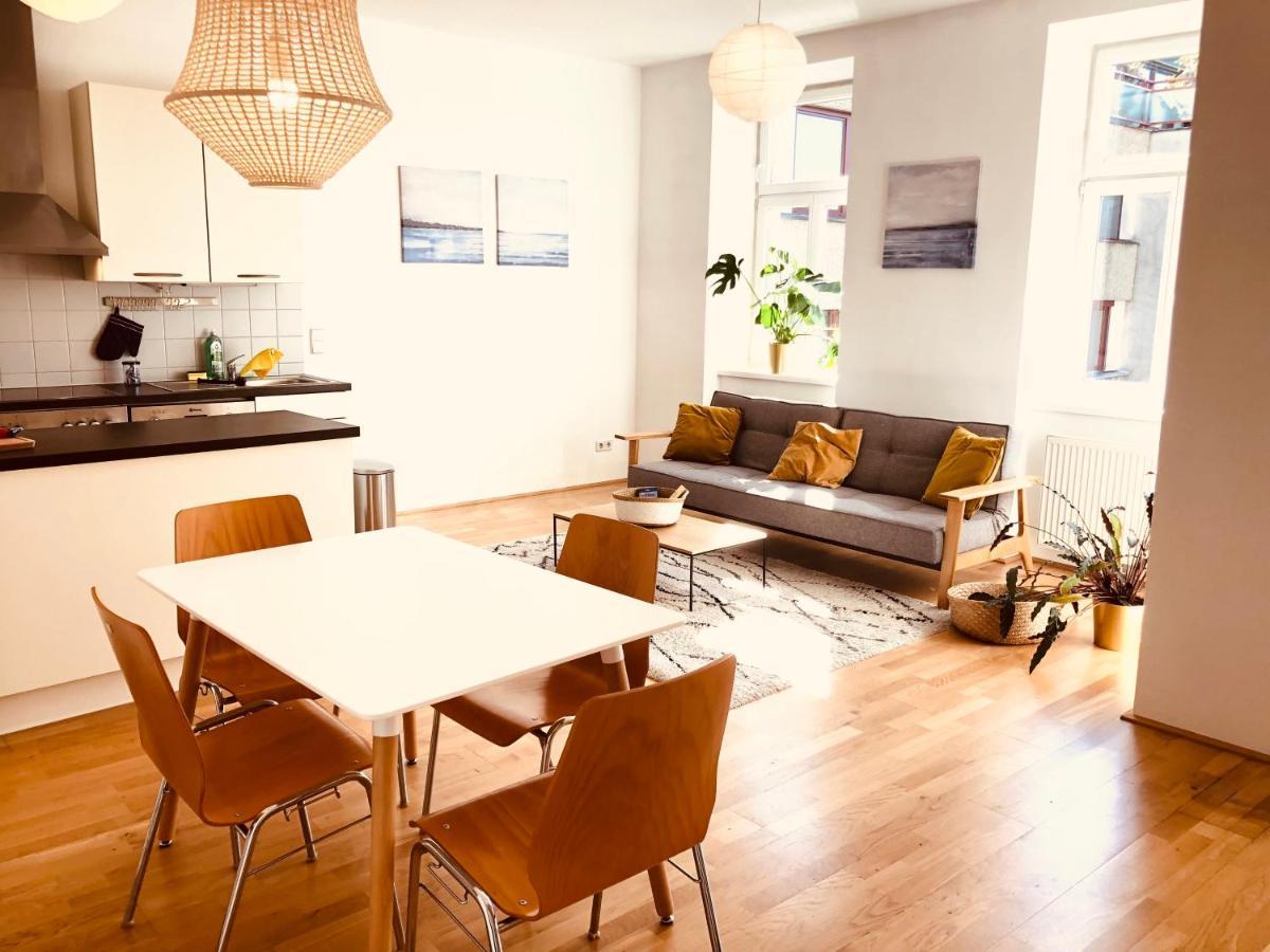 Helle 4 Zimmer Familien-Wohnung Mit Balkon! Schloss Schonbrunn In Gehdistanz فيينا المظهر الخارجي الصورة