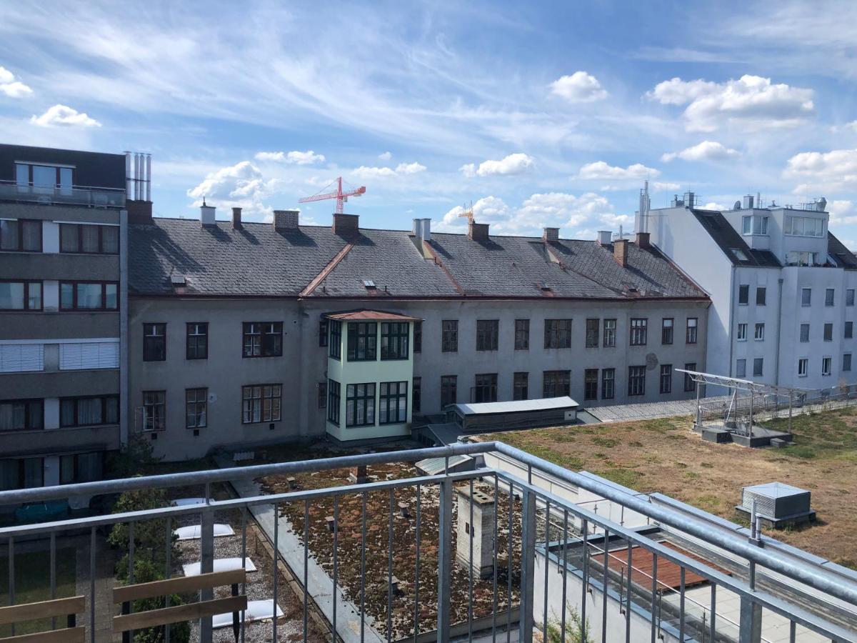 Helle 4 Zimmer Familien-Wohnung Mit Balkon! Schloss Schonbrunn In Gehdistanz فيينا المظهر الخارجي الصورة