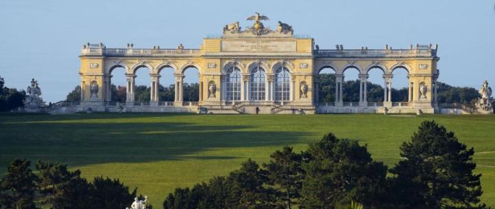 Helle 4 Zimmer Familien-Wohnung Mit Balkon! Schloss Schonbrunn In Gehdistanz فيينا المظهر الخارجي الصورة