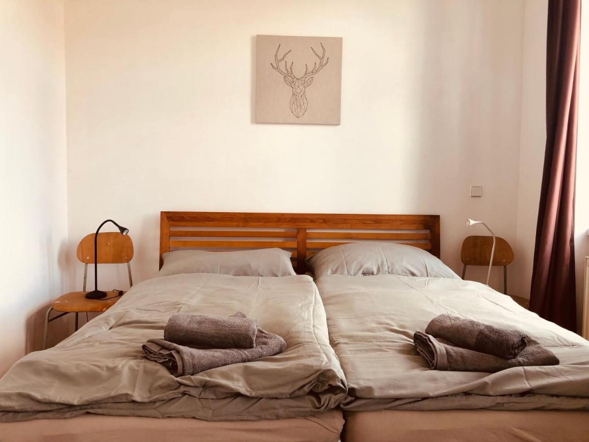 Helle 4 Zimmer Familien-Wohnung Mit Balkon! Schloss Schonbrunn In Gehdistanz فيينا المظهر الخارجي الصورة